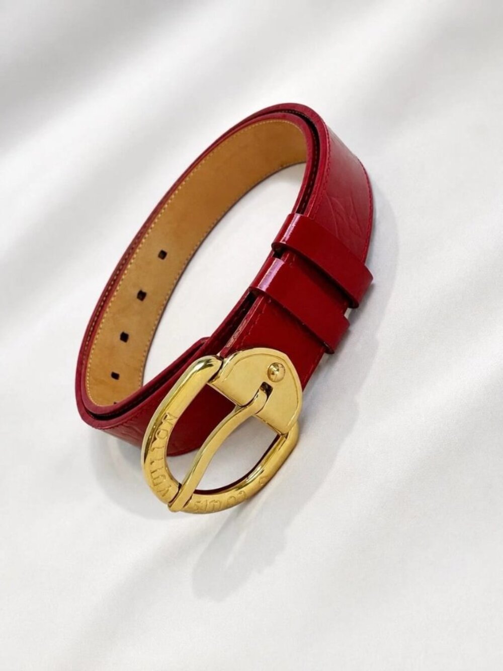 Authentic Louis Vuitton Red Vernis Monogram Patent Leather Gold Buckle Sz 80/32
